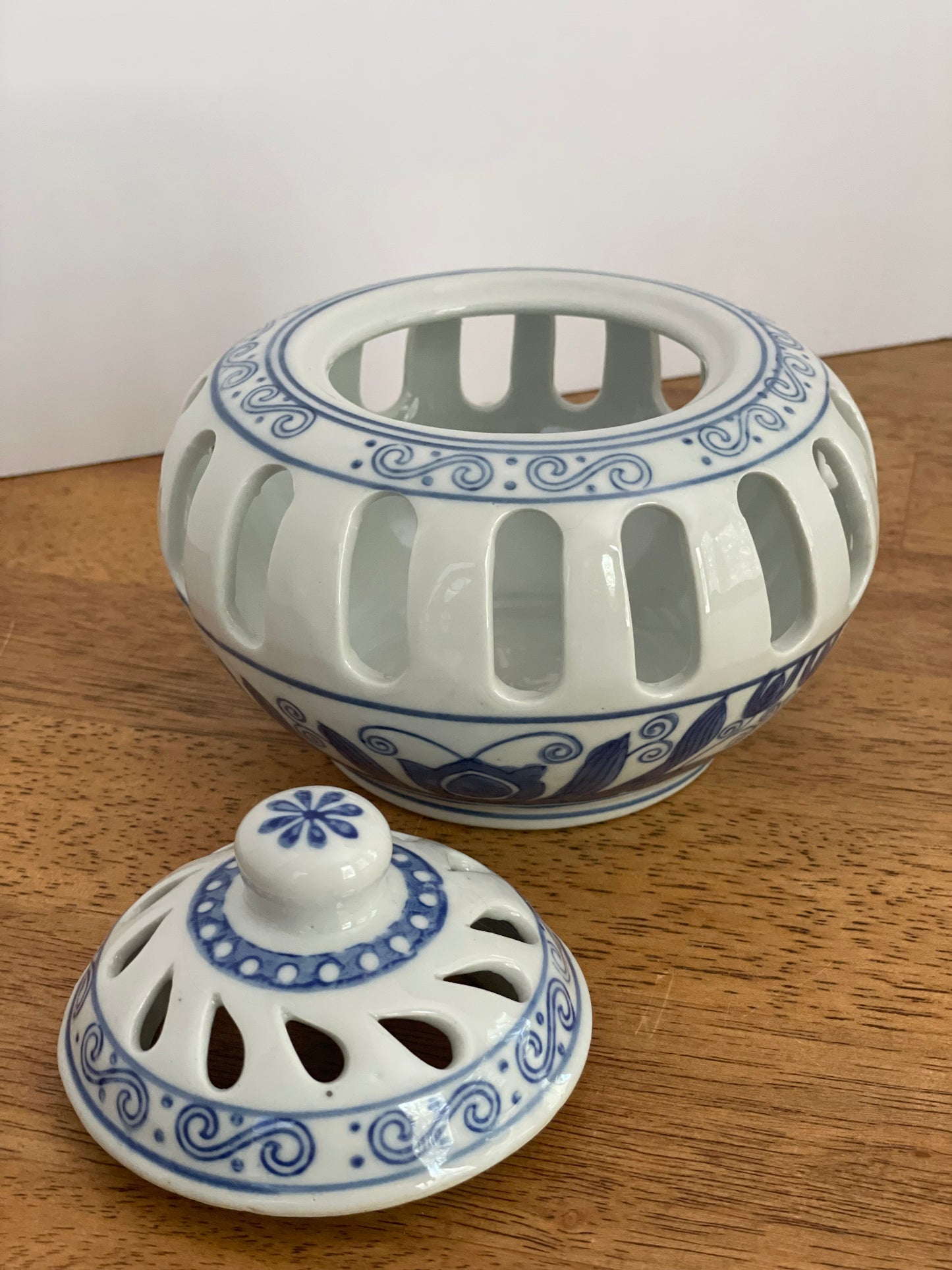 Blue & White Floral Potpourri Bowl