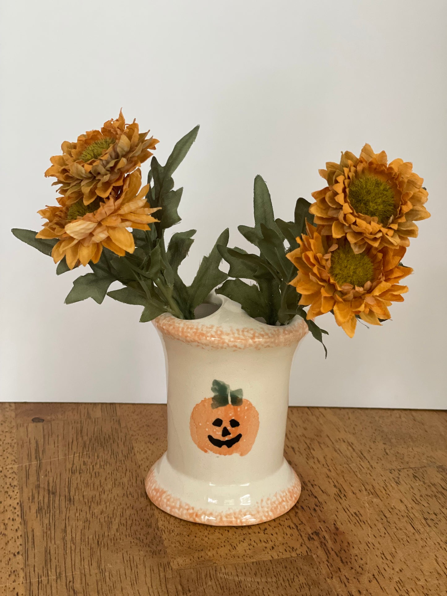 Vintage Loomco Jack-o-Latern Soap Dish/Toothbrush Holder Set