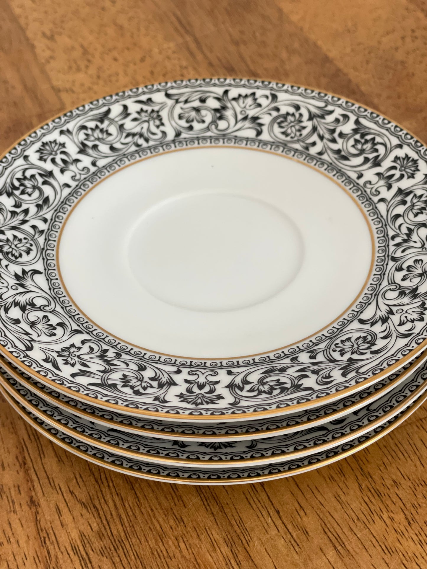 Sango Spanish Lace Tea Cup & Saucer Set (4)