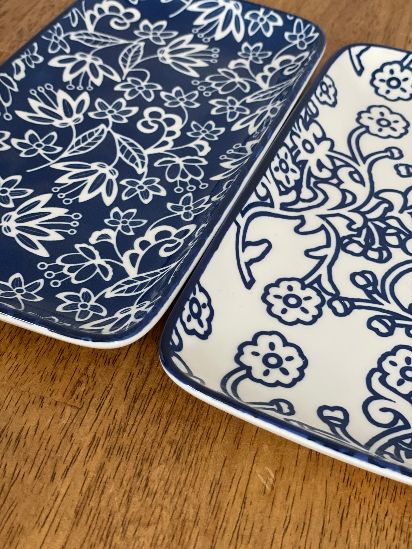 Blue & White Ceramic Decorative Dish Trays (4)
