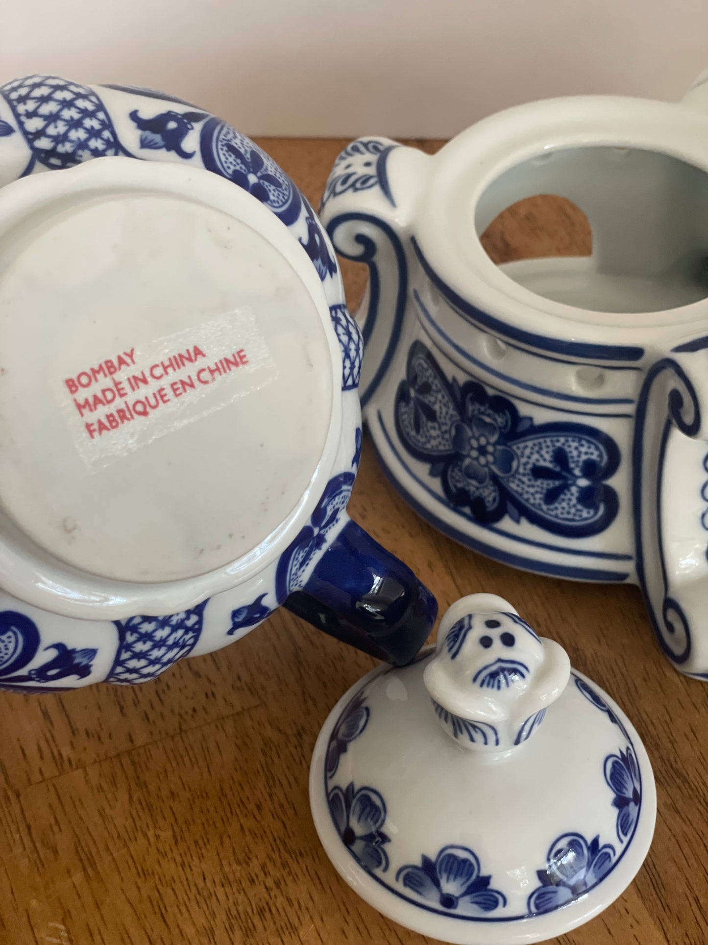 Bombay Blue & White Porcelain Teapot Warmer Stand