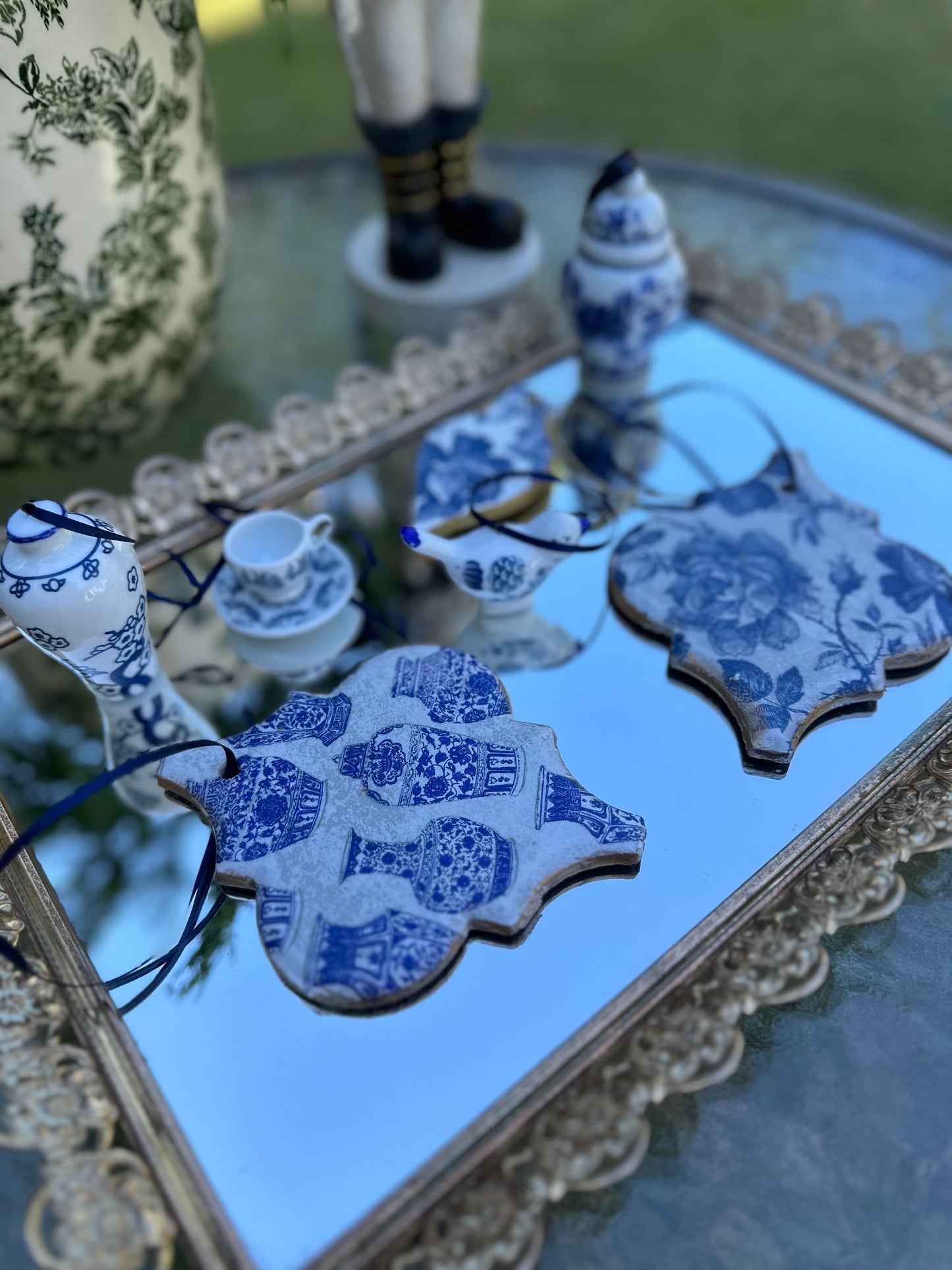 Blue & White Chinoiserie Christmas Ornament Set (7 Pc)
