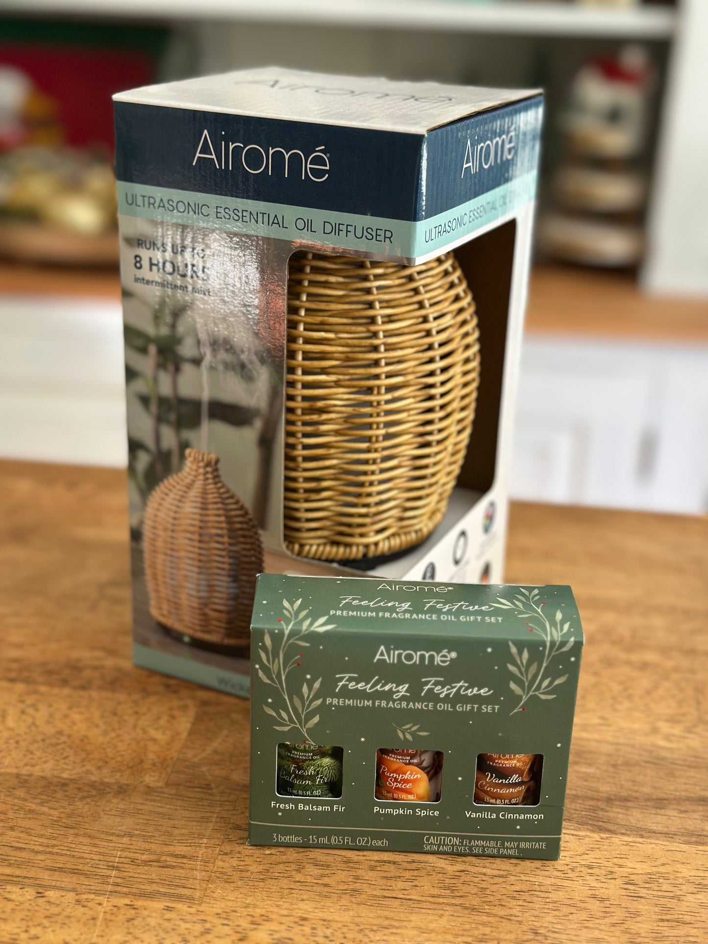 Airome Wicker Vase Essential Oil Diffuser Gift Set