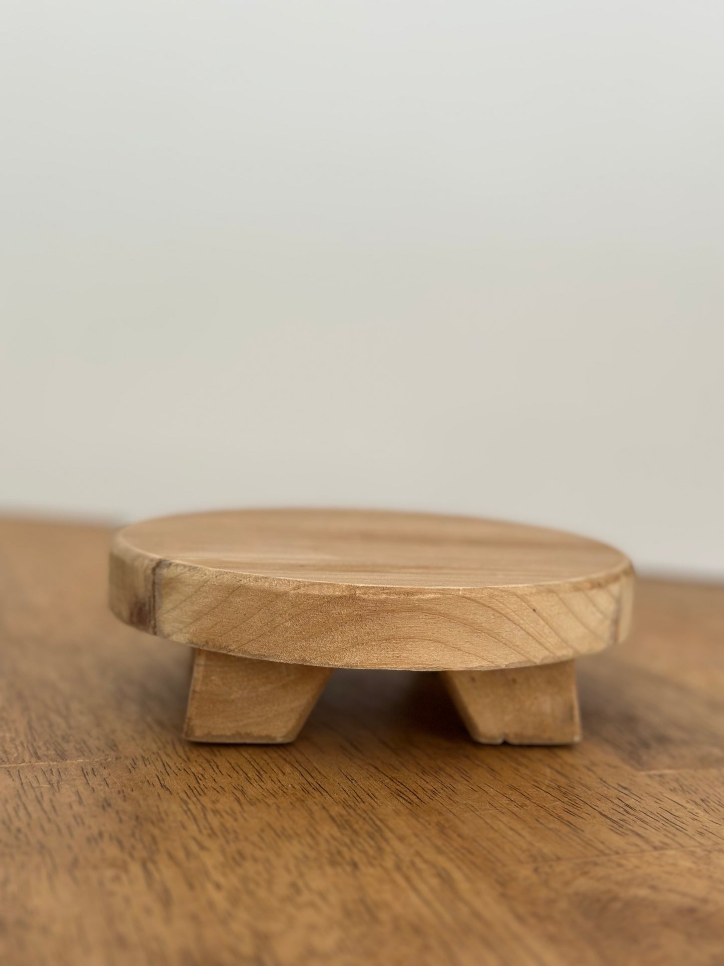 6" Wood Round Riser