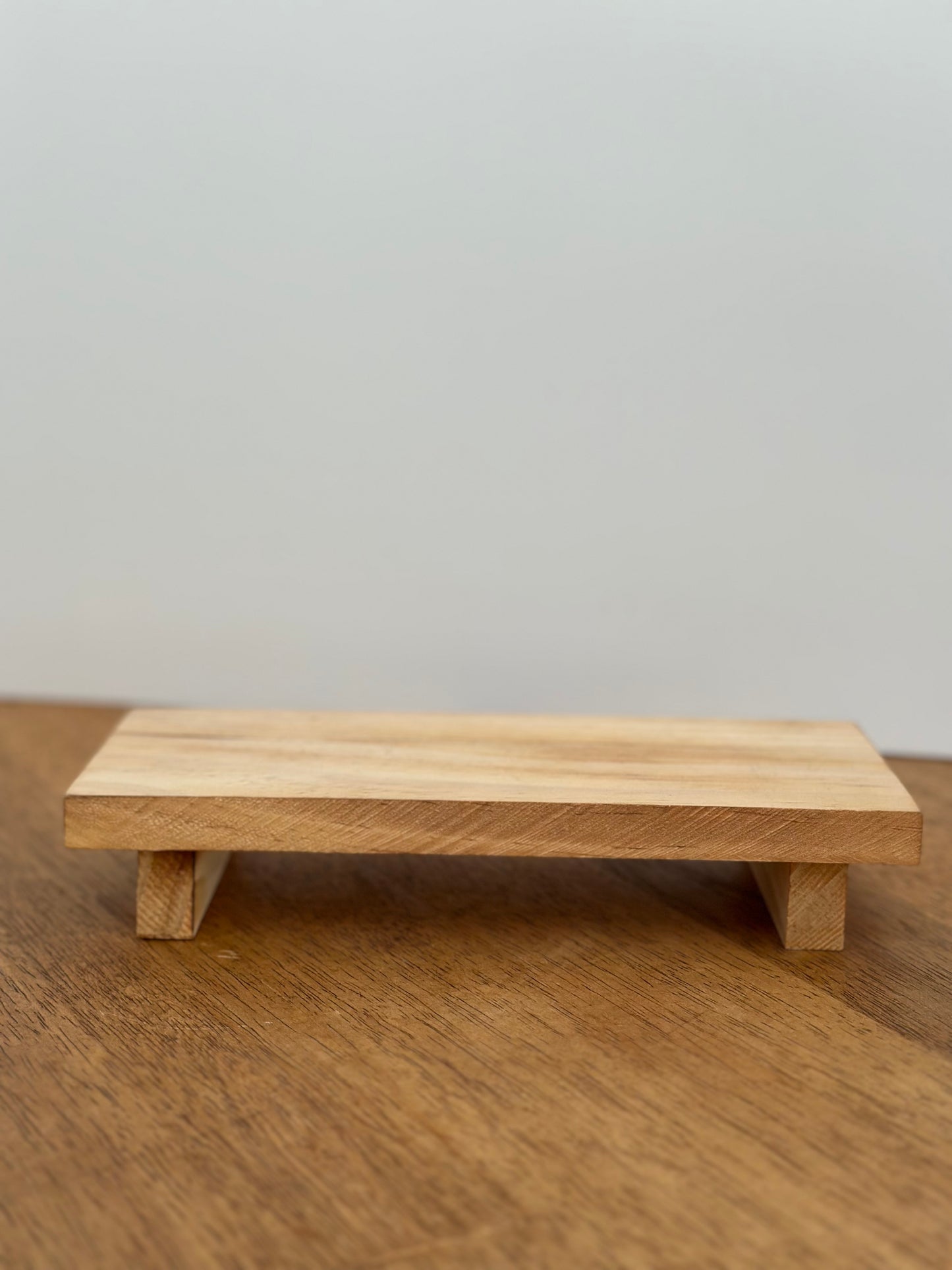 9' Natural Wood Riser