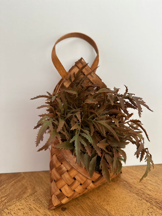 Small Hanging Chip Basket