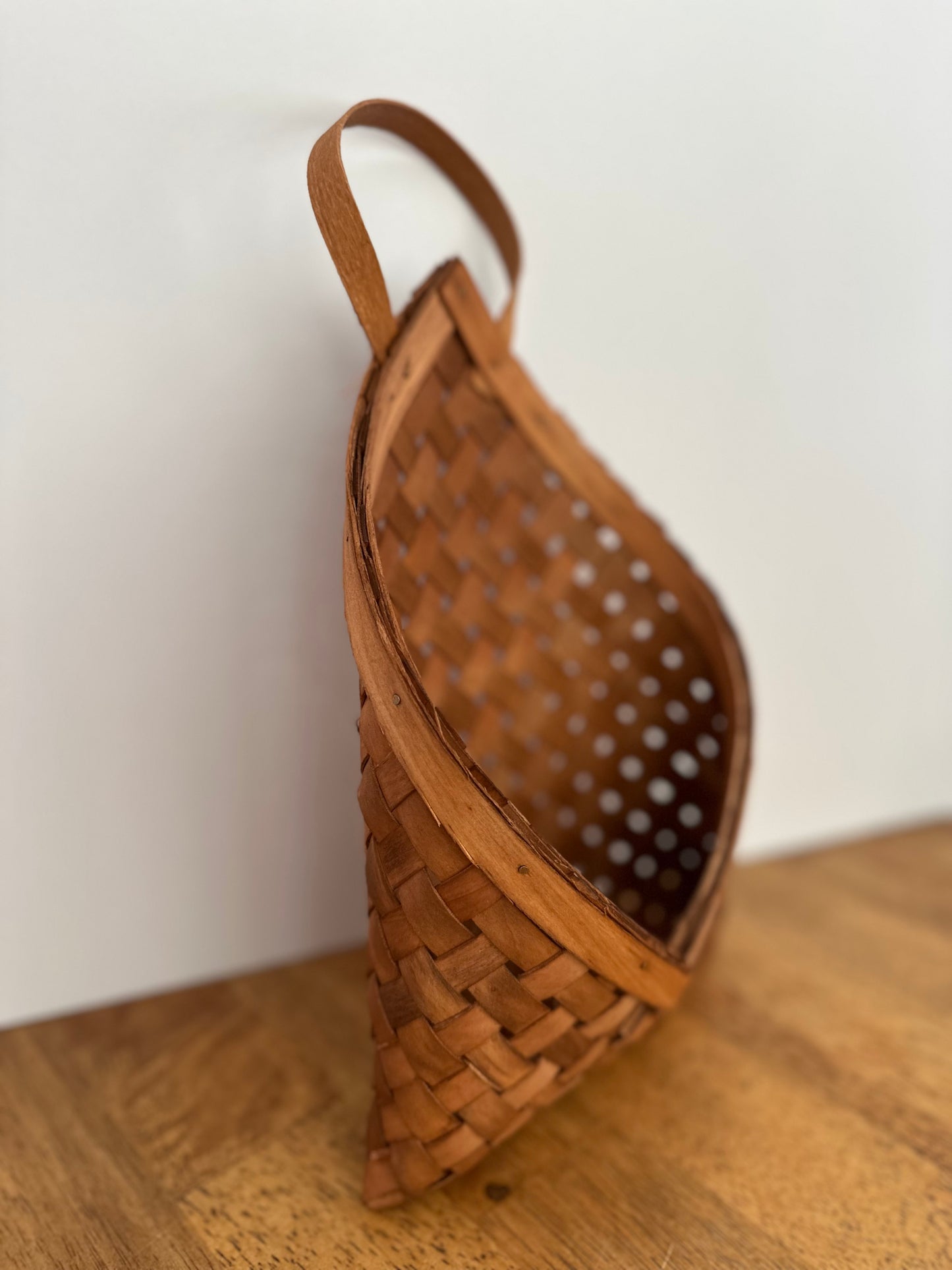 Medium Hanging Chip Basket