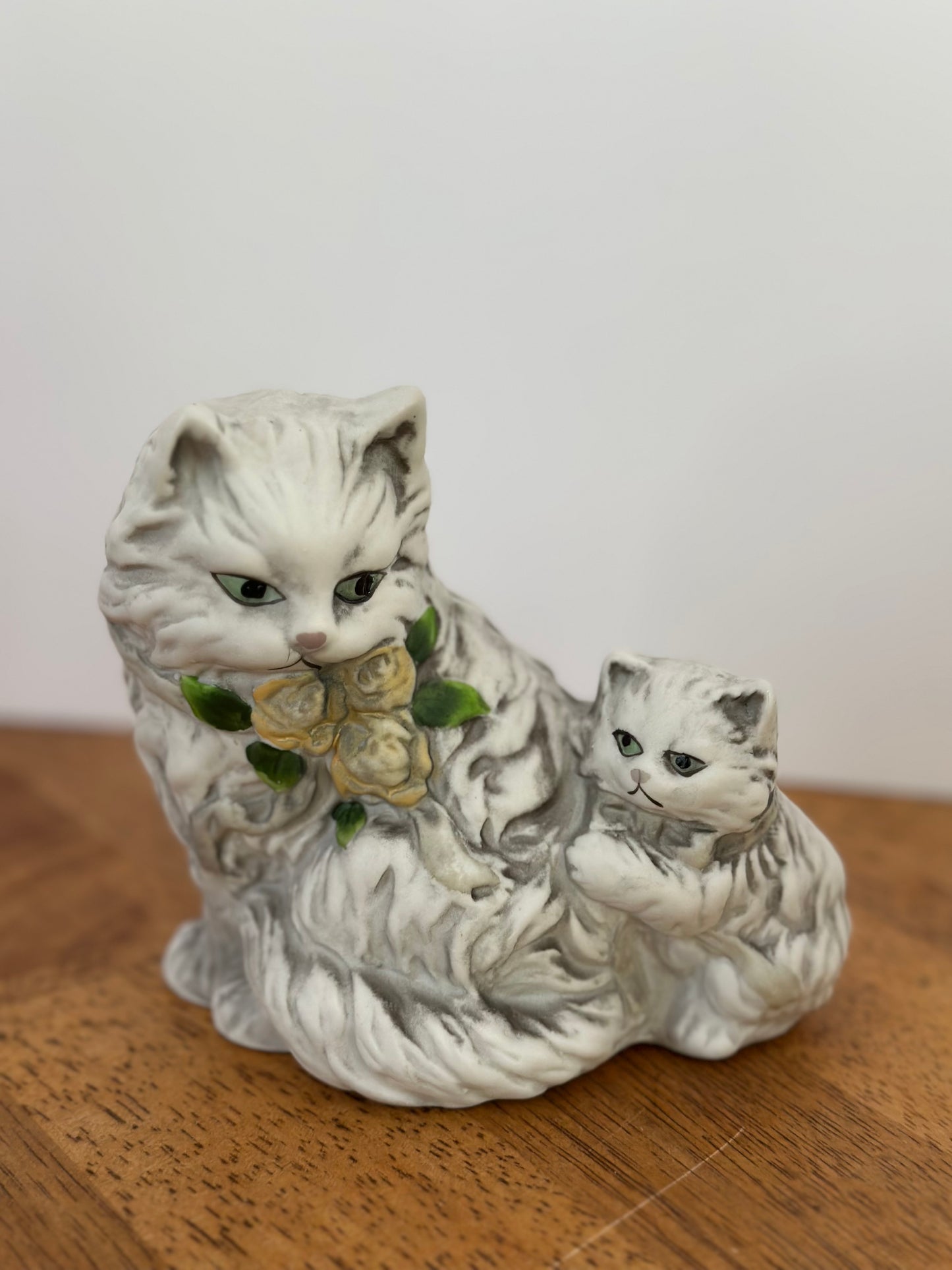 Vintage Ceramic Persian Cat Figurine