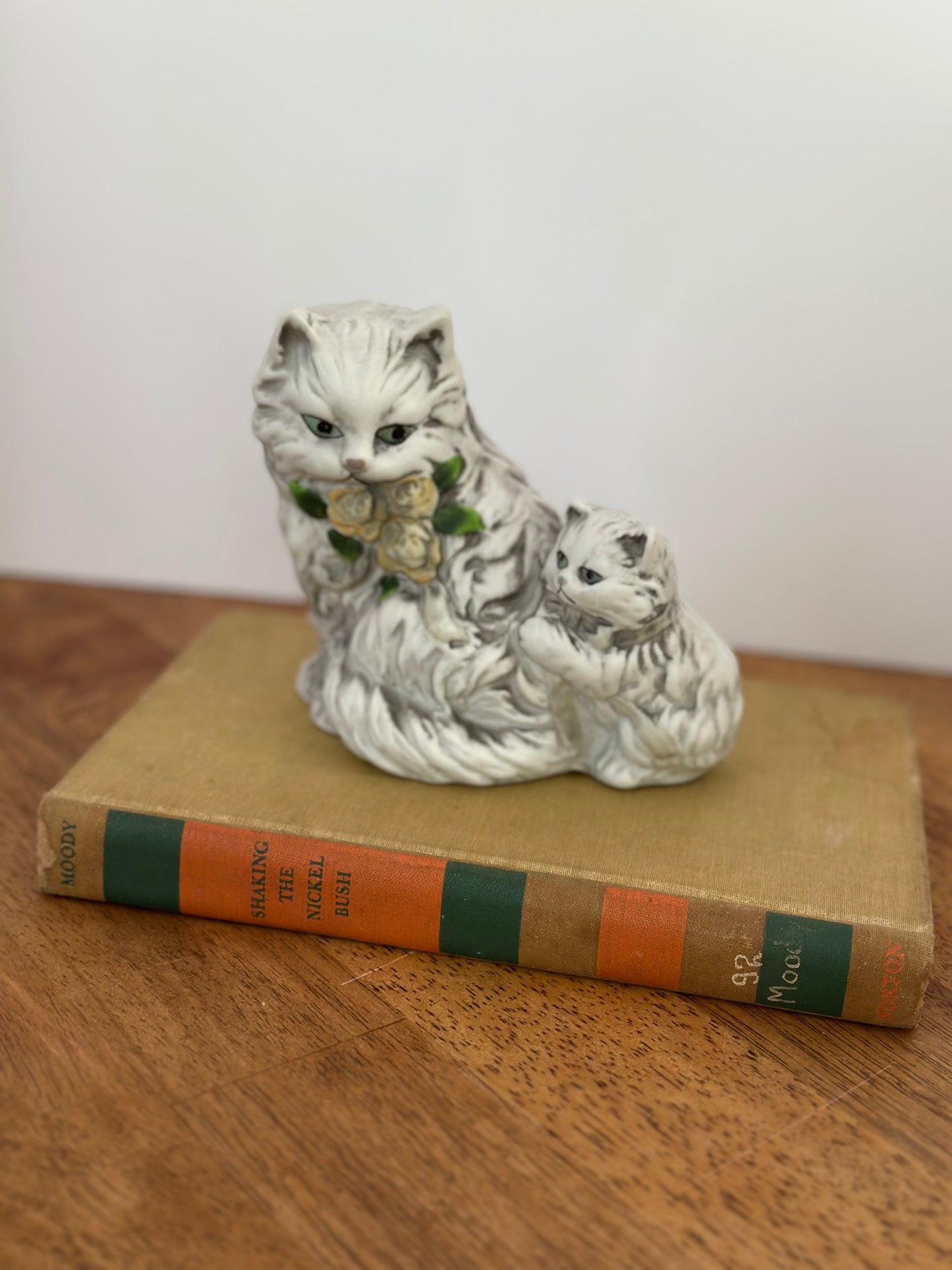 Vintage Ceramic Persian Cat Figurine