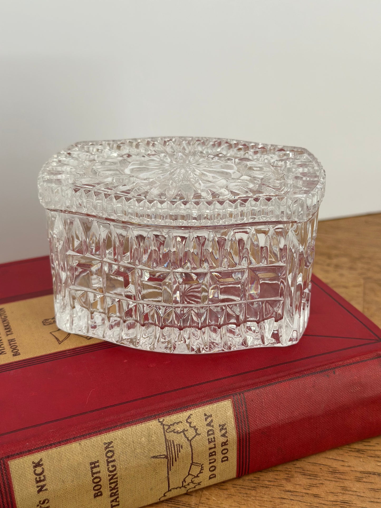 Crystal Glass Trinket Box With Lid