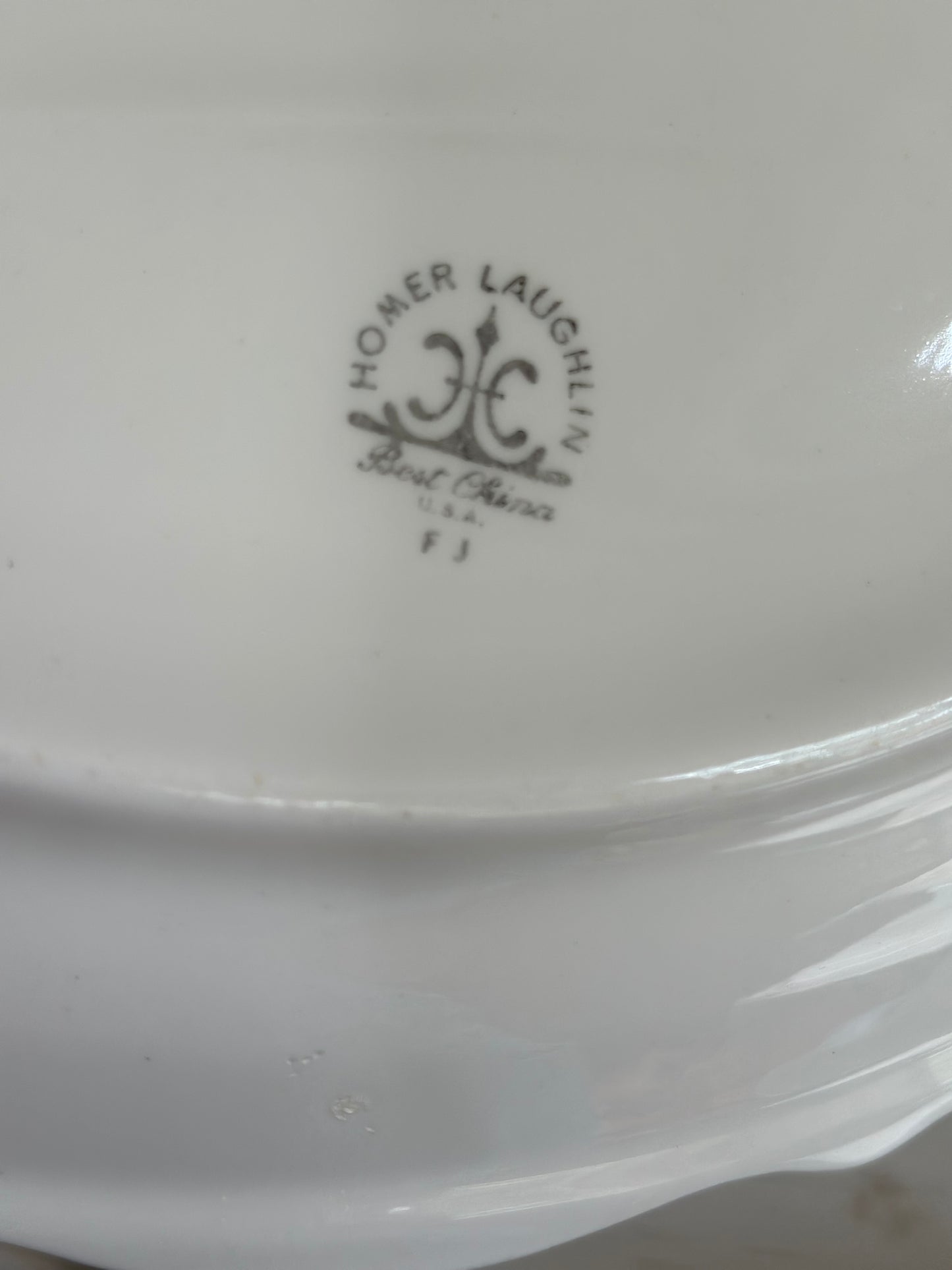 4pc Scalloped Dishes