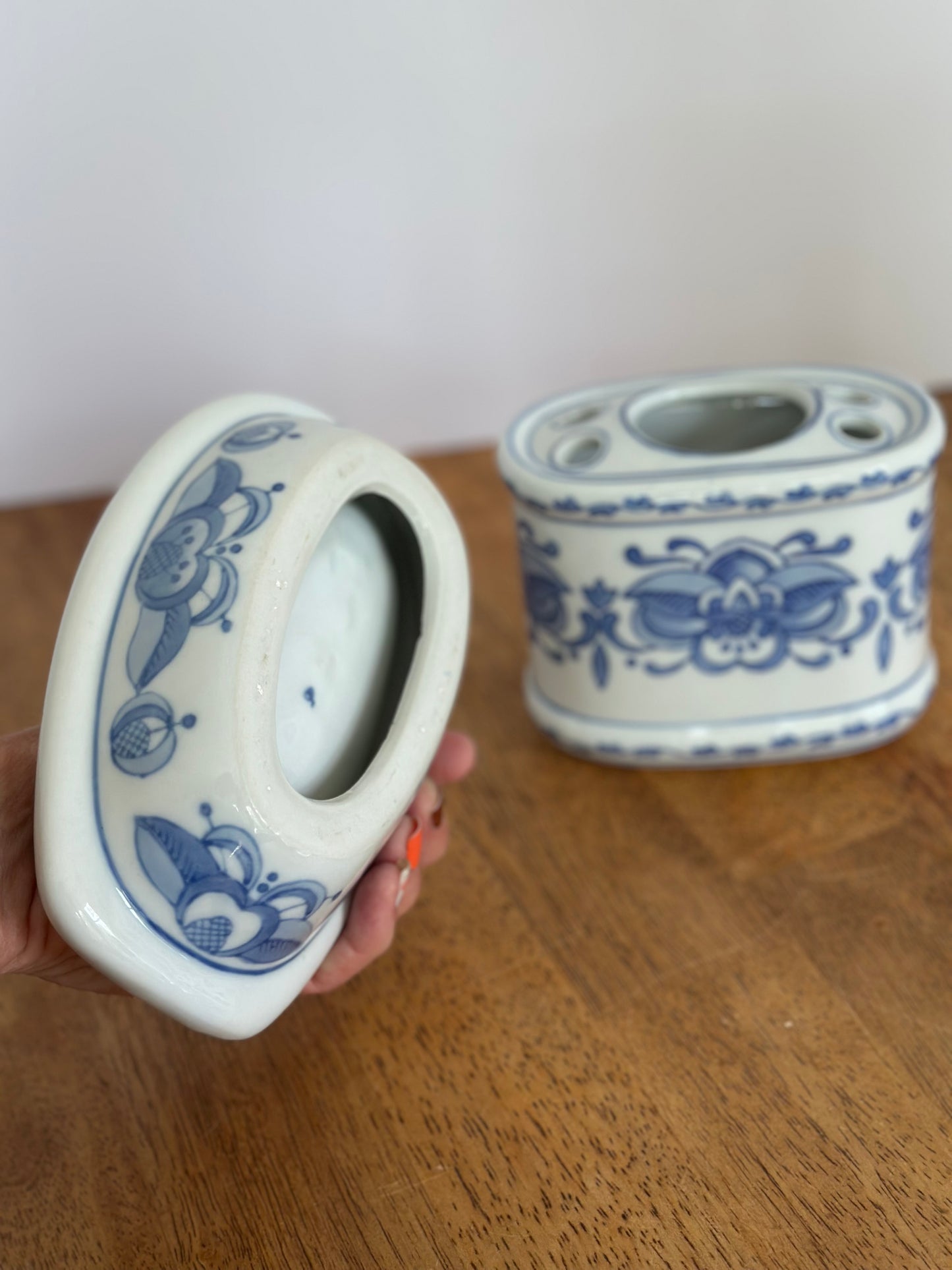 Vintage Blue & White Toothbrush Holder/Soap Dish