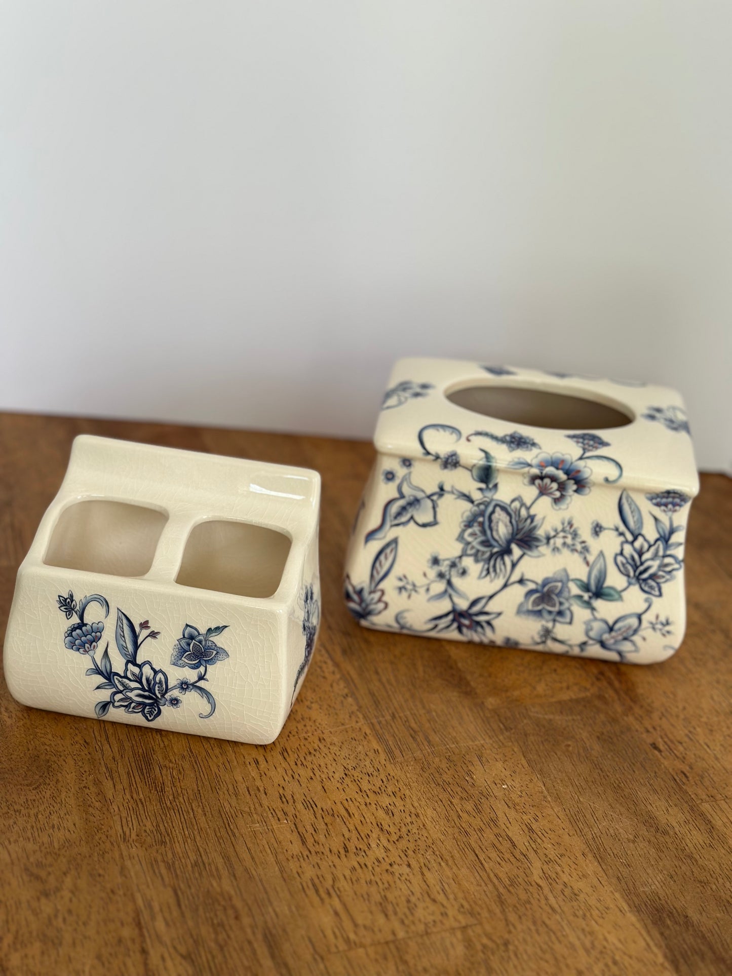 Blue & White Floral Tissue Holder/Bath Accessories