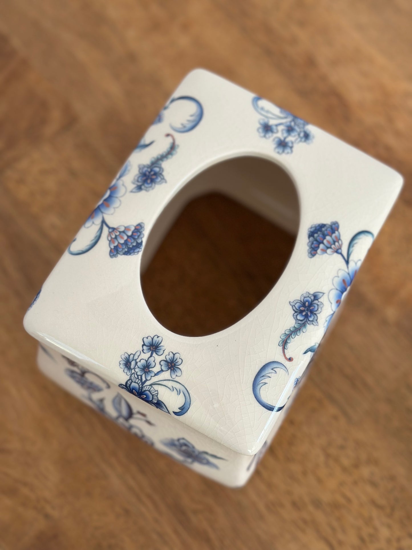 Blue & White Floral Tissue Holder/Bath Accessories