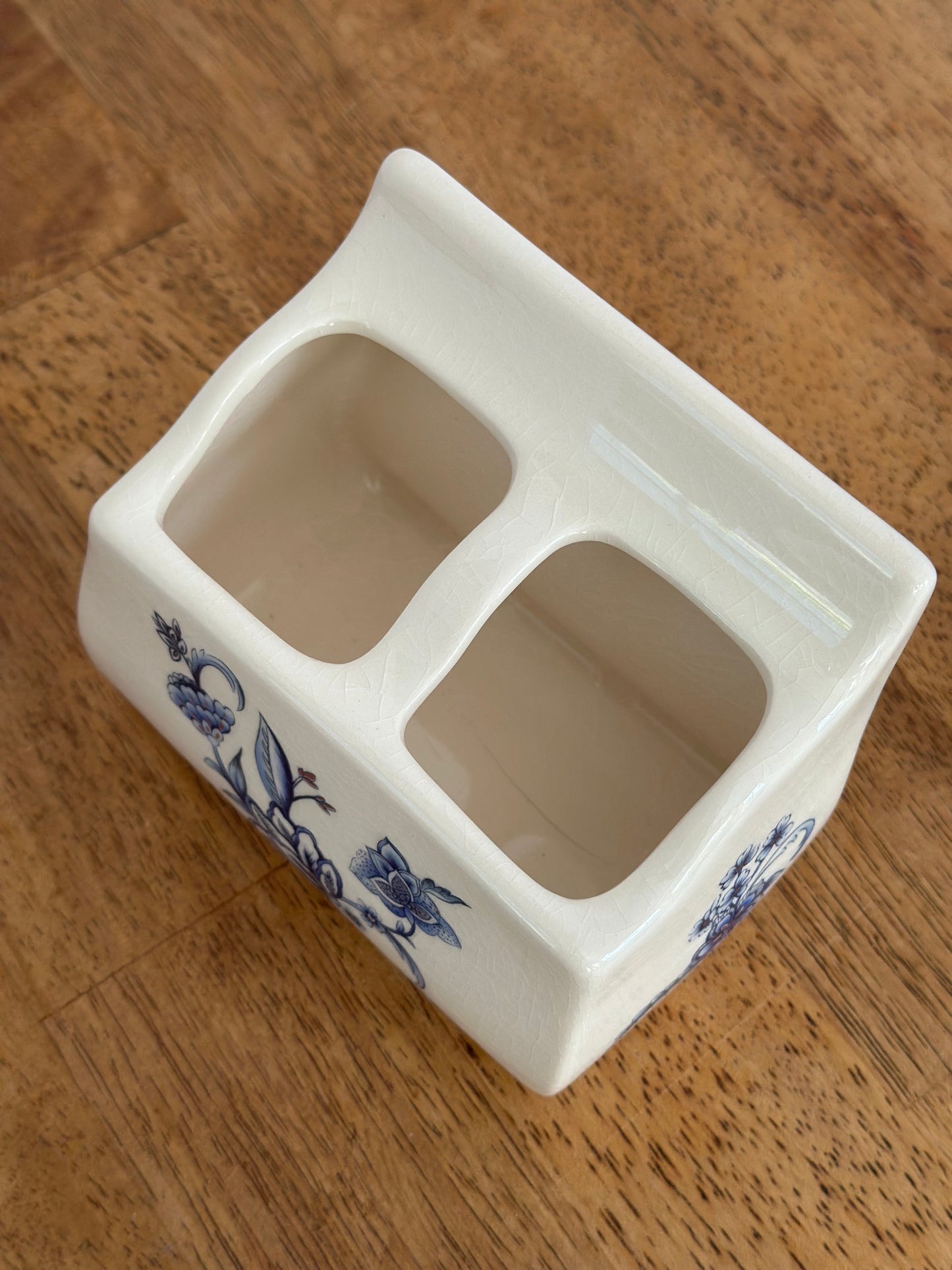 Blue & White Floral Tissue Holder/Bath Accessories