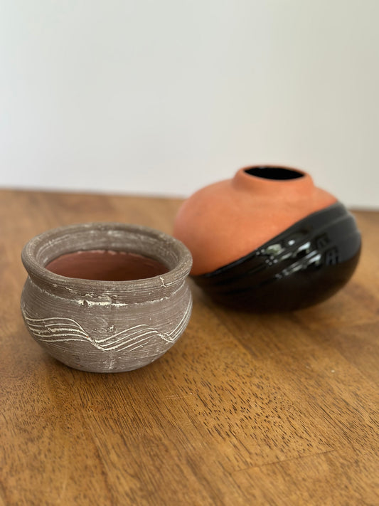 Set of 2 Ceramic Pottery Decor Pots/Vases
