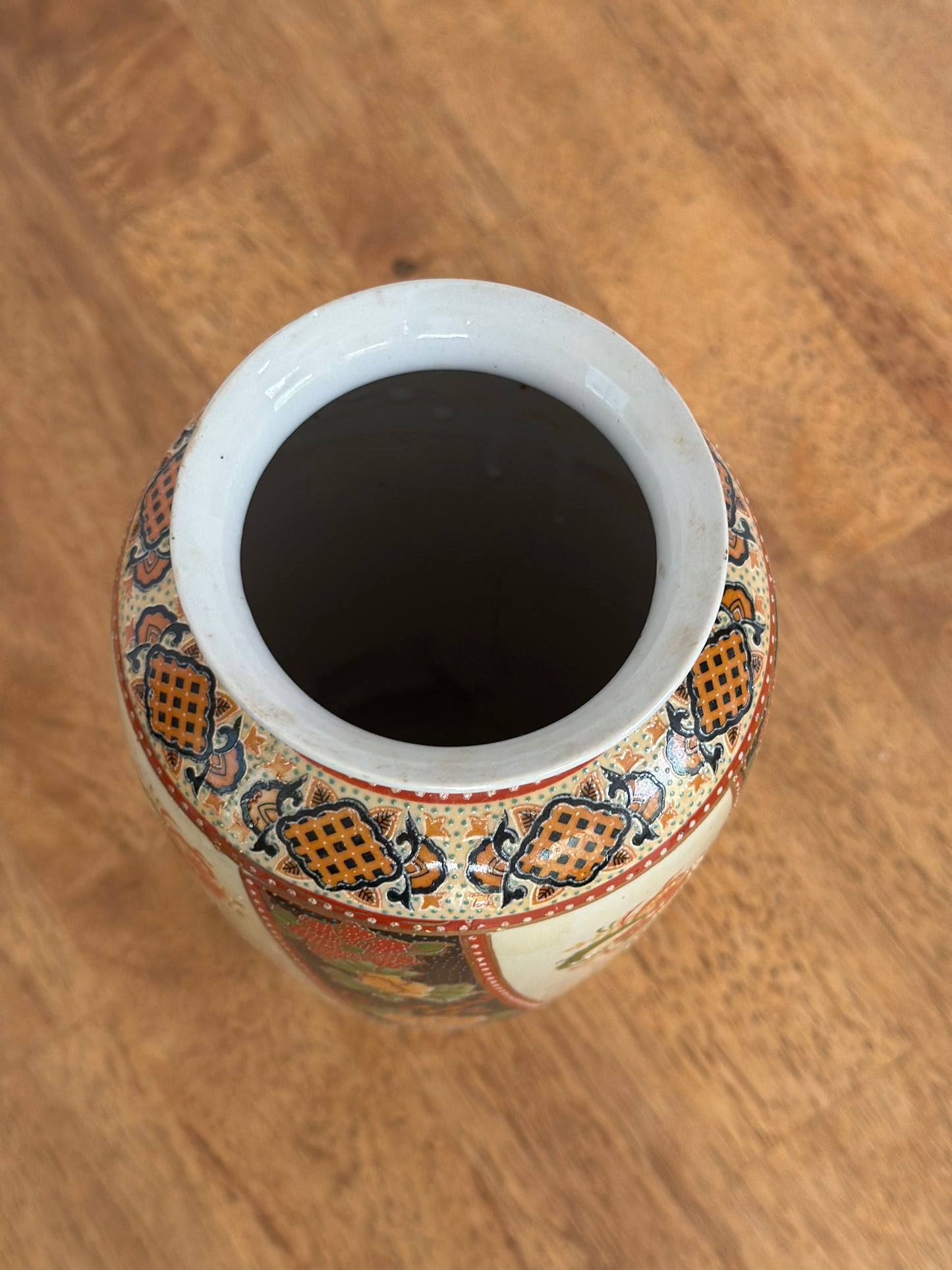 Beautiful Floral Vase 10"