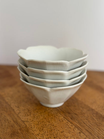 White Ceramic Lotus Bowl (4)