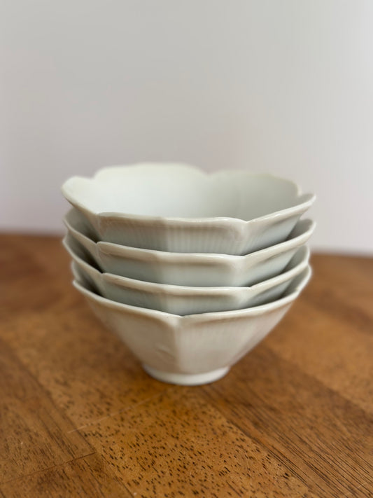 White Ceramic Lotus Bowl (4)