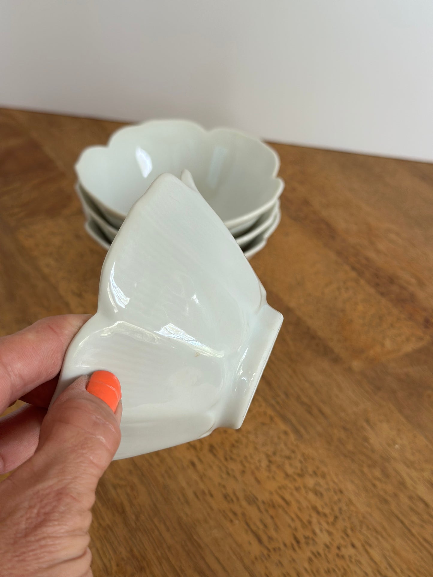 White Ceramic Lotus Bowl (4)