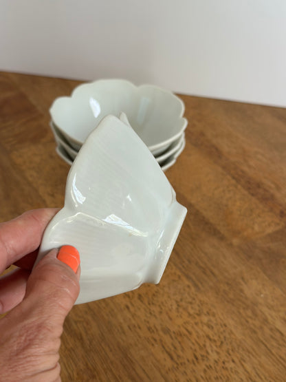 White Ceramic Lotus Bowl (4)