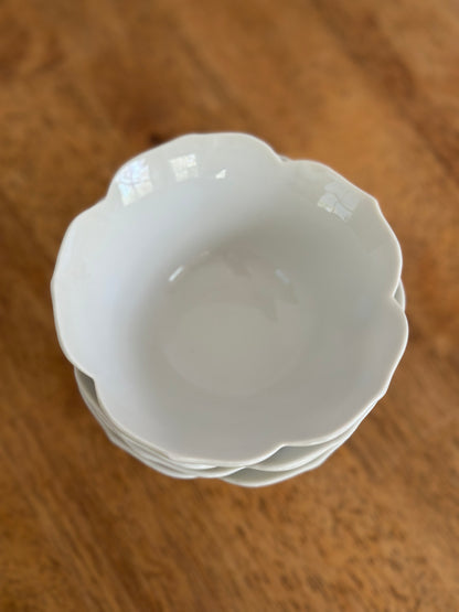 White Ceramic Lotus Bowl (4)
