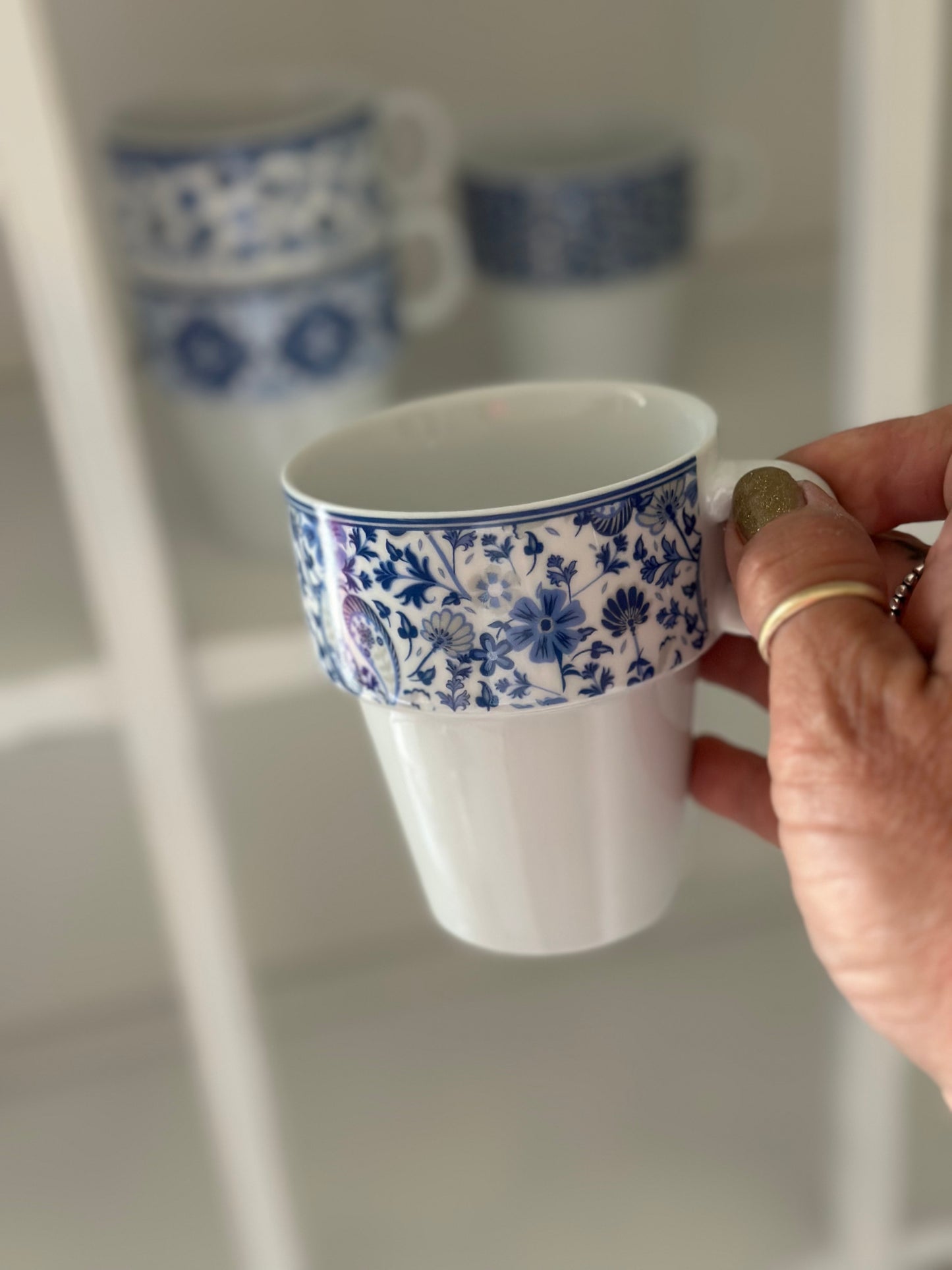 Blue & White Ceramic Retro Mugs (4)