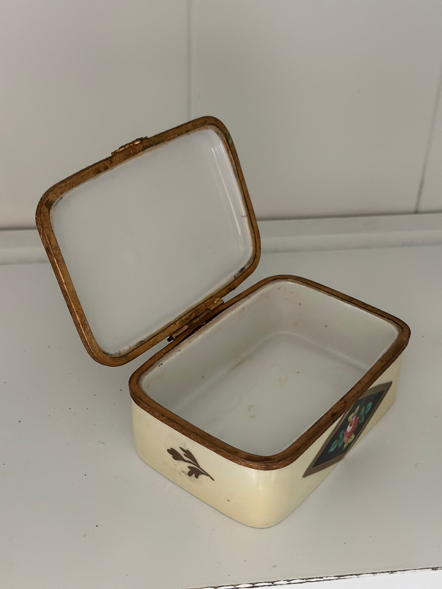 Vintage Limoges Porcelain Trinket Box