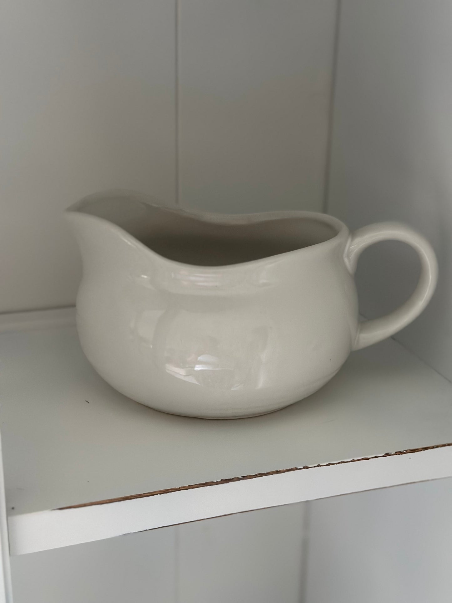 White Sauce Gravy Boat