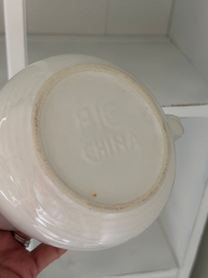 White Sauce Gravy Boat