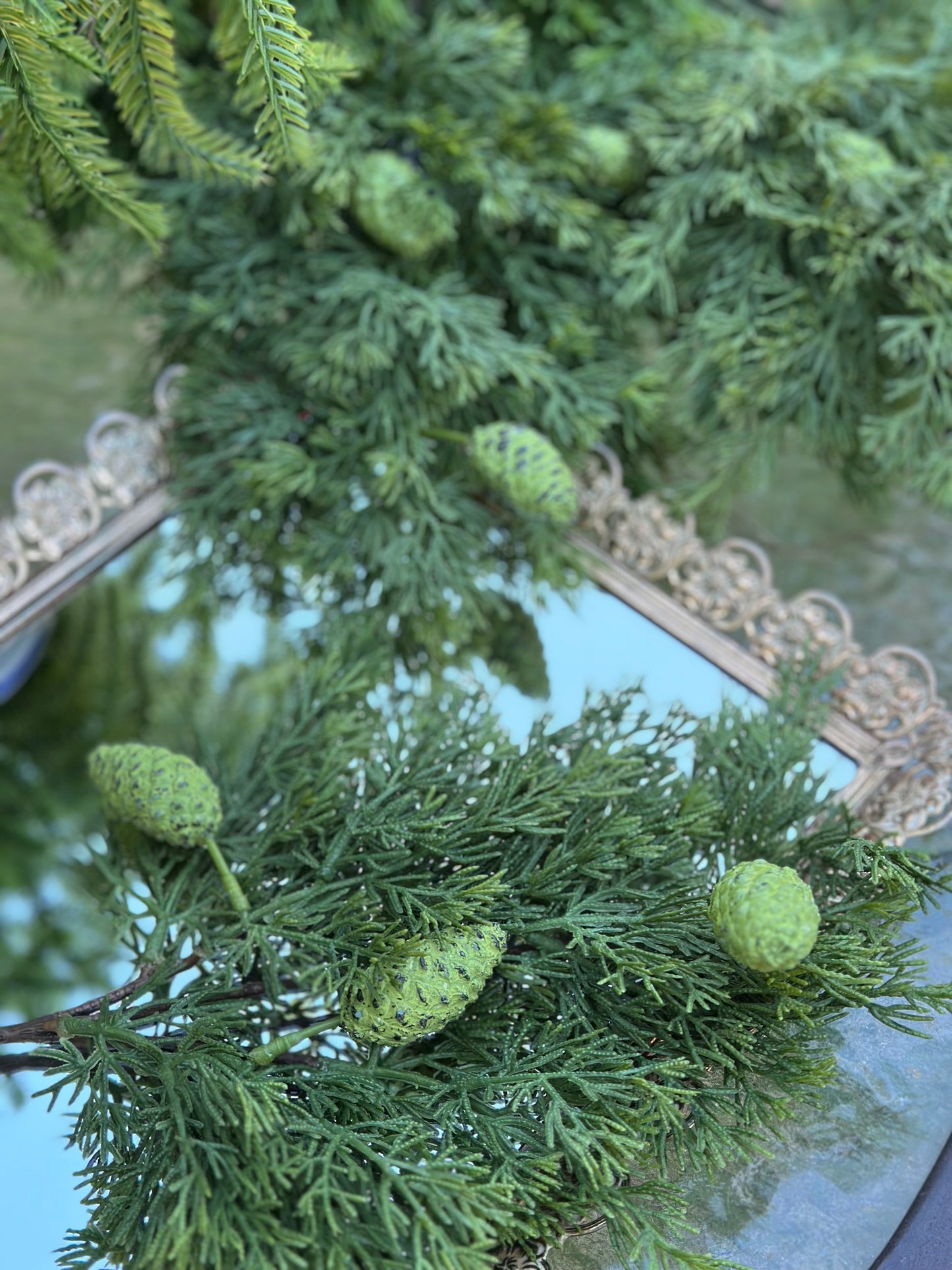 17" Soft Cedar Pinecone Pick