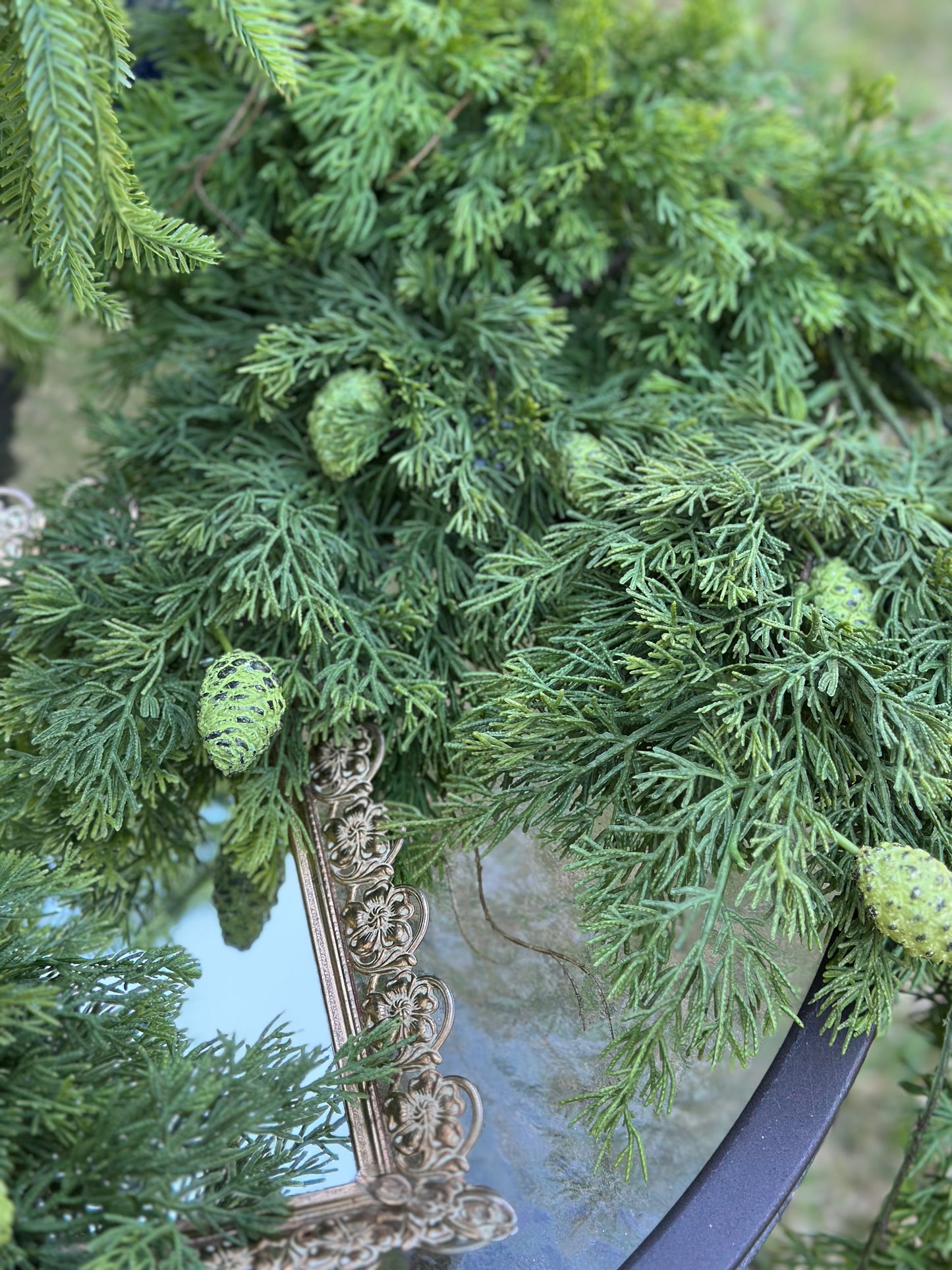 17" Soft Cedar Pinecone Pick
