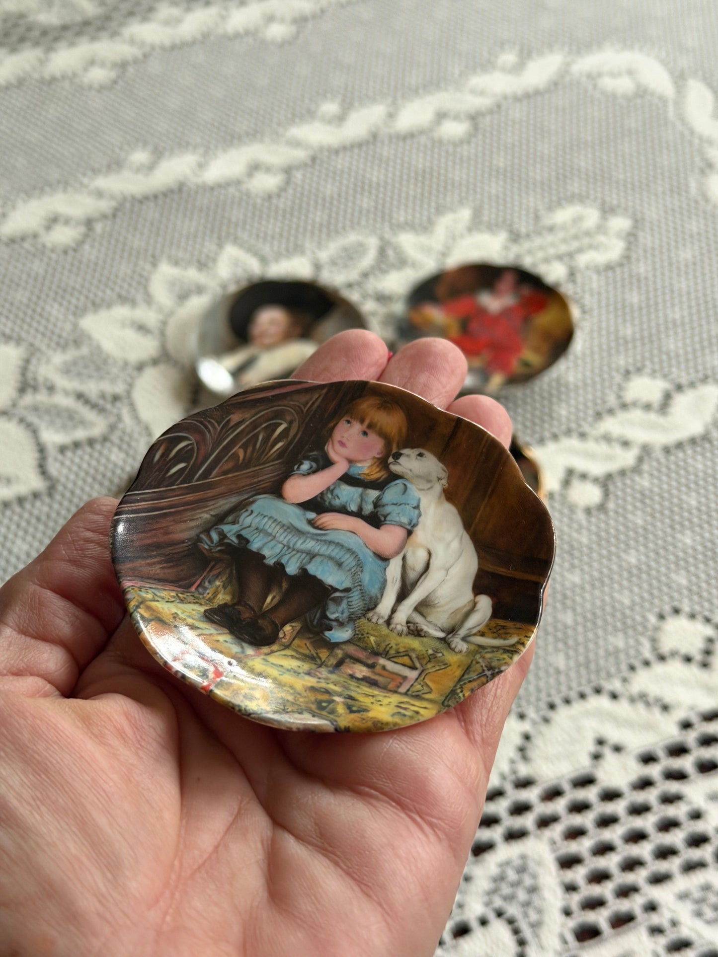 Crown Victorian Vintage Mini Collector Plates