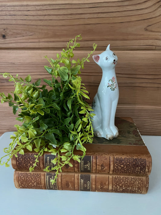 Vintage White Ceramic Cat