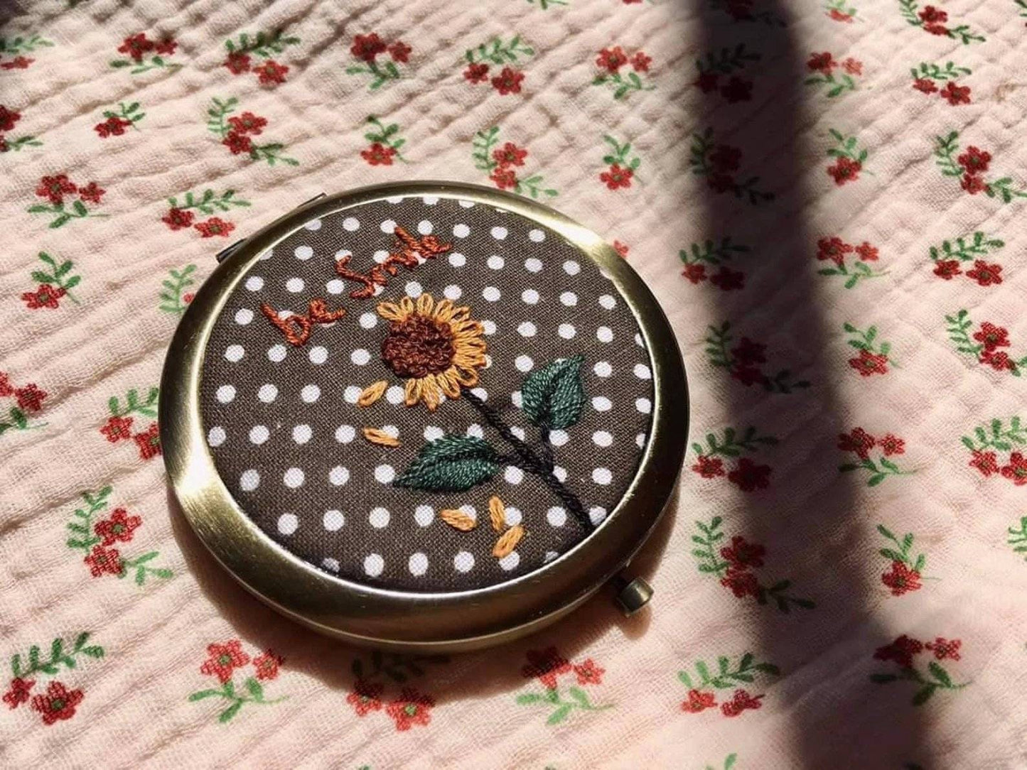 Floral Embroidered Compact Mirror - Quince Fables